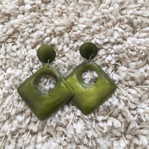 Green wood style earrings